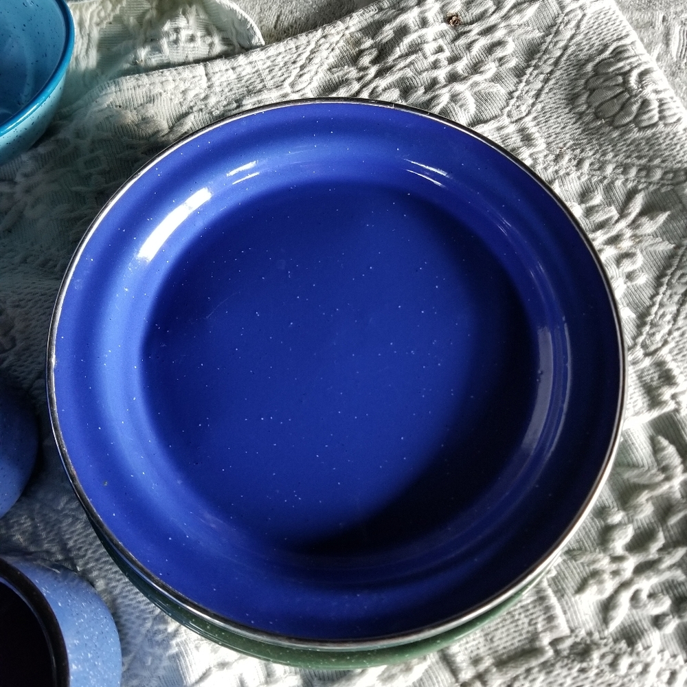 Marlboro camping dishes lot